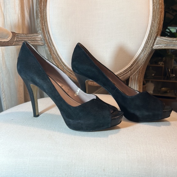 NINE WEST Black Suede Platform Peep toe Stiletto High Heel Pump Size 9.5 - Picture 4 of 11